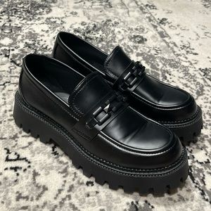 Steve Madden lug sole loafers